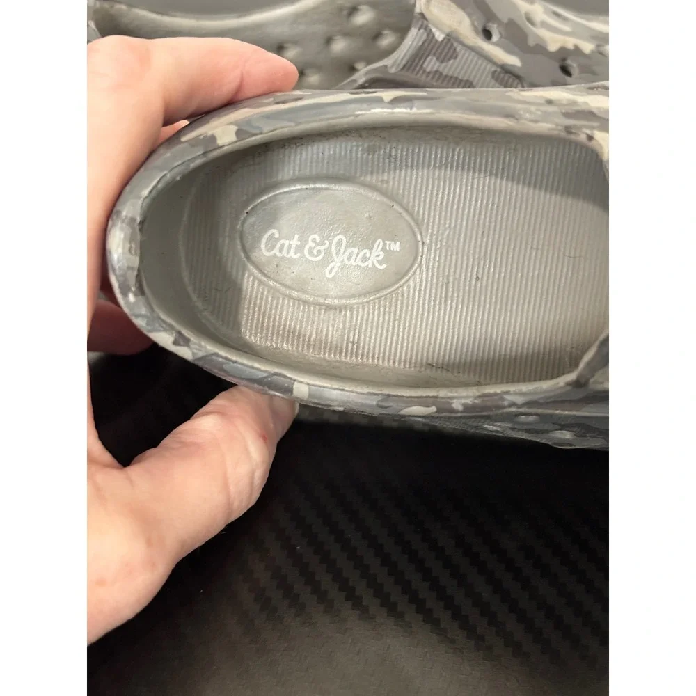Cat & Jack Kids Grey Camo Slip On Water Shoes Perforated Clogs Size 10